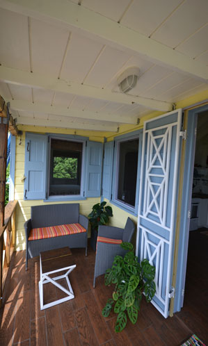 Monkey Blind, Guest Cottage, porch